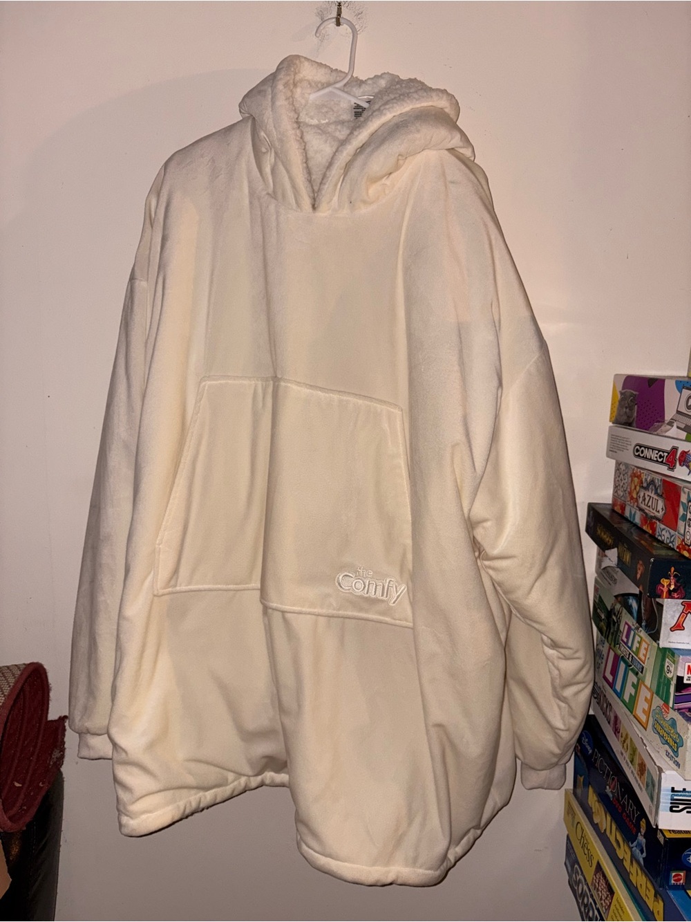 The Comfy wearable blanket